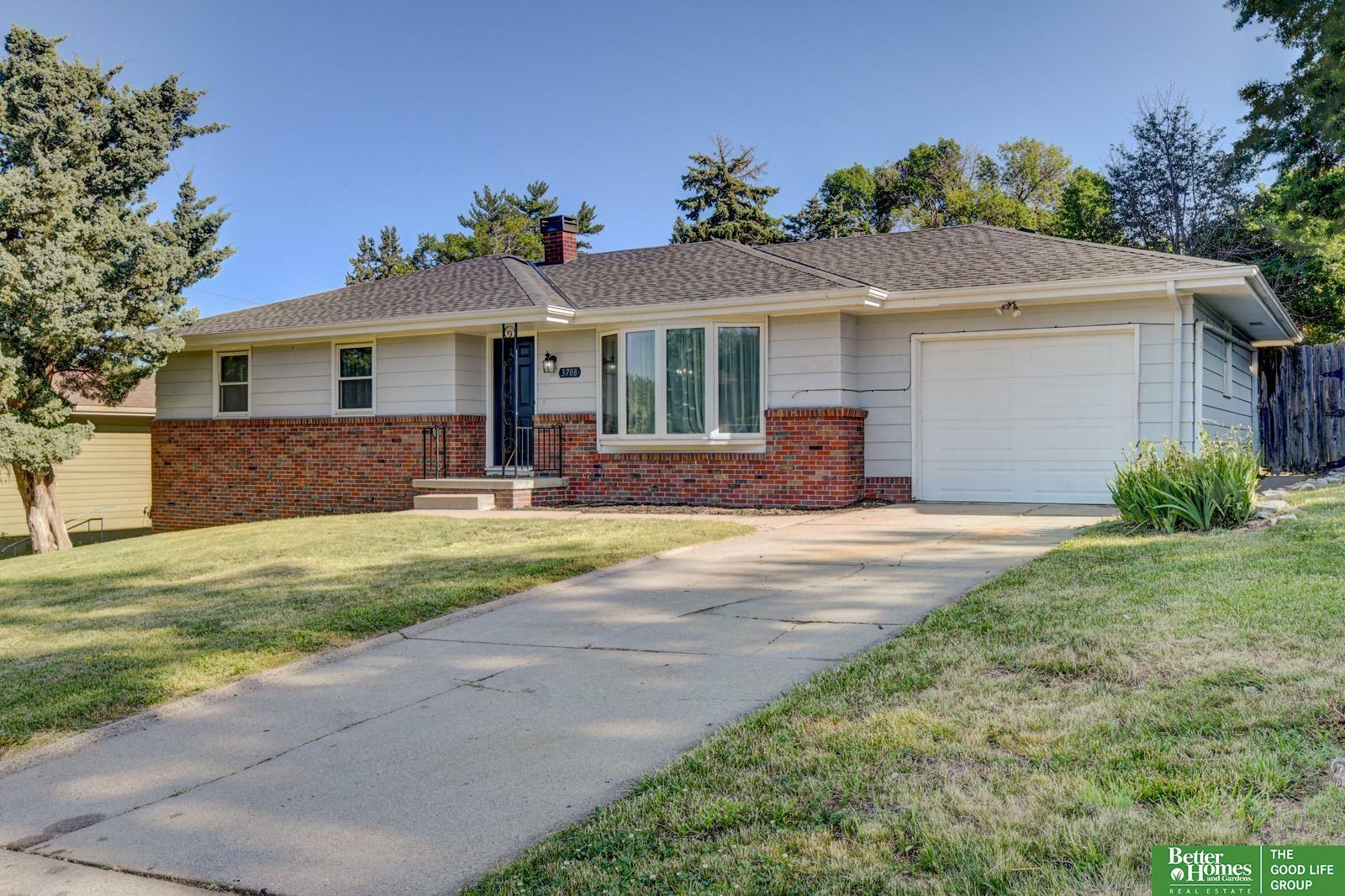 Property Photo: 3708 Greene Avenue NE 68147-9999