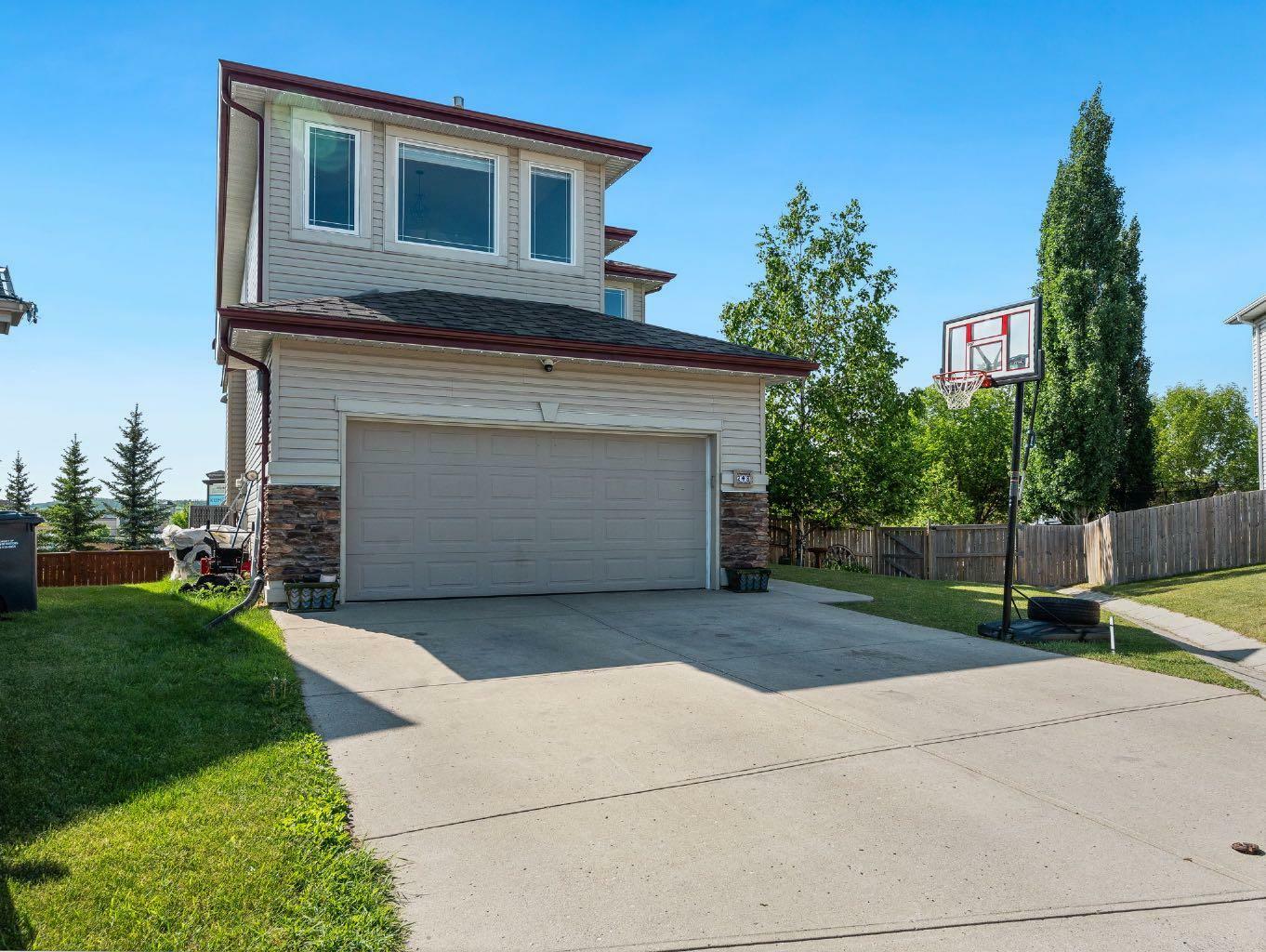 Property Photo: 248 Westmount Crescent AB T1S 2J2