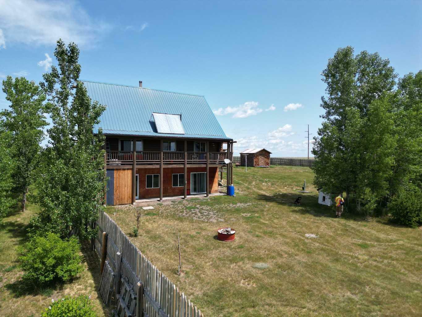 Property Photo: 262071 Twp Rd 142 AB T0L 1Z0