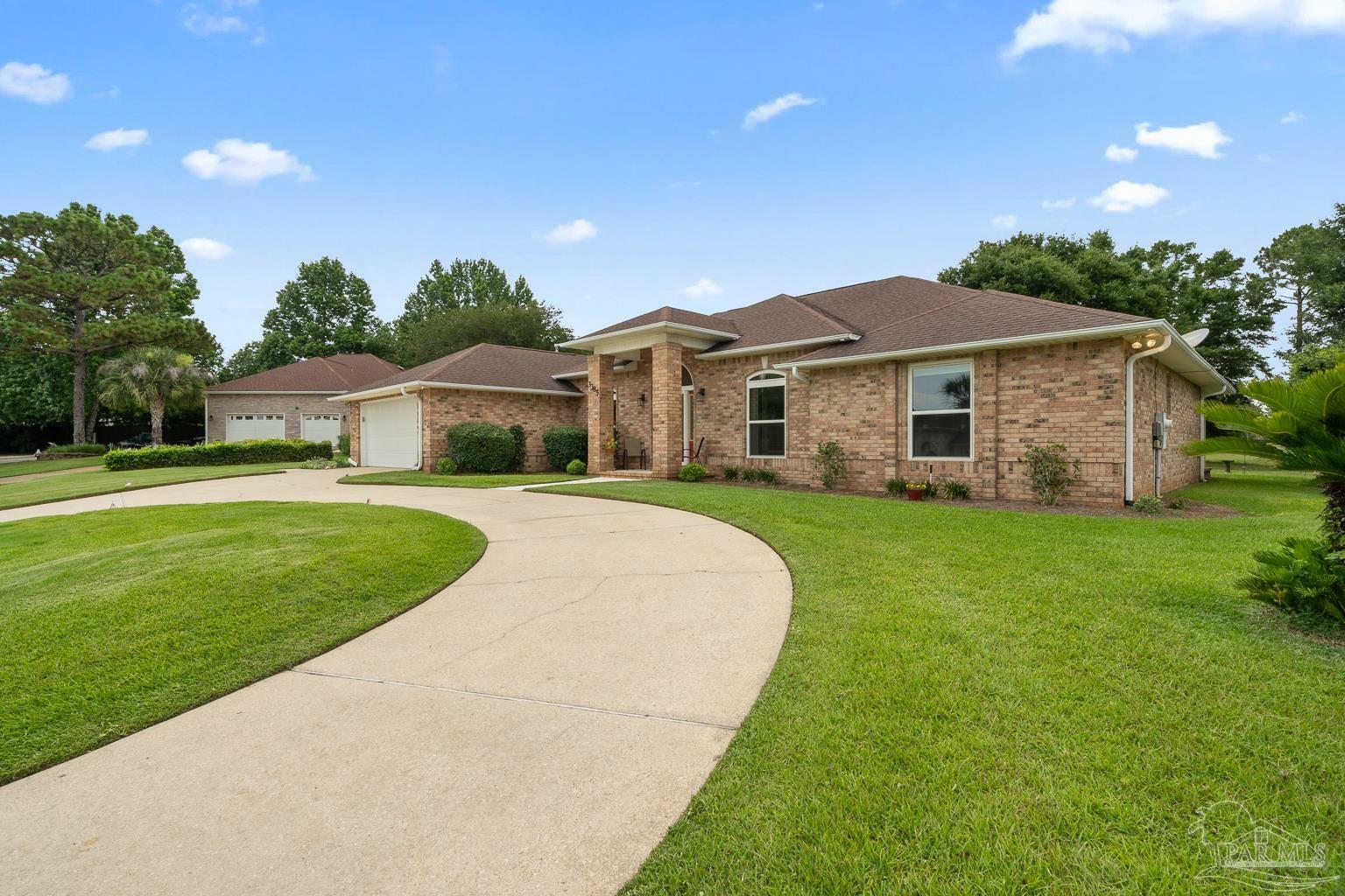 Property Photo: 3385 Marcus Pointe Blvd FL 32505