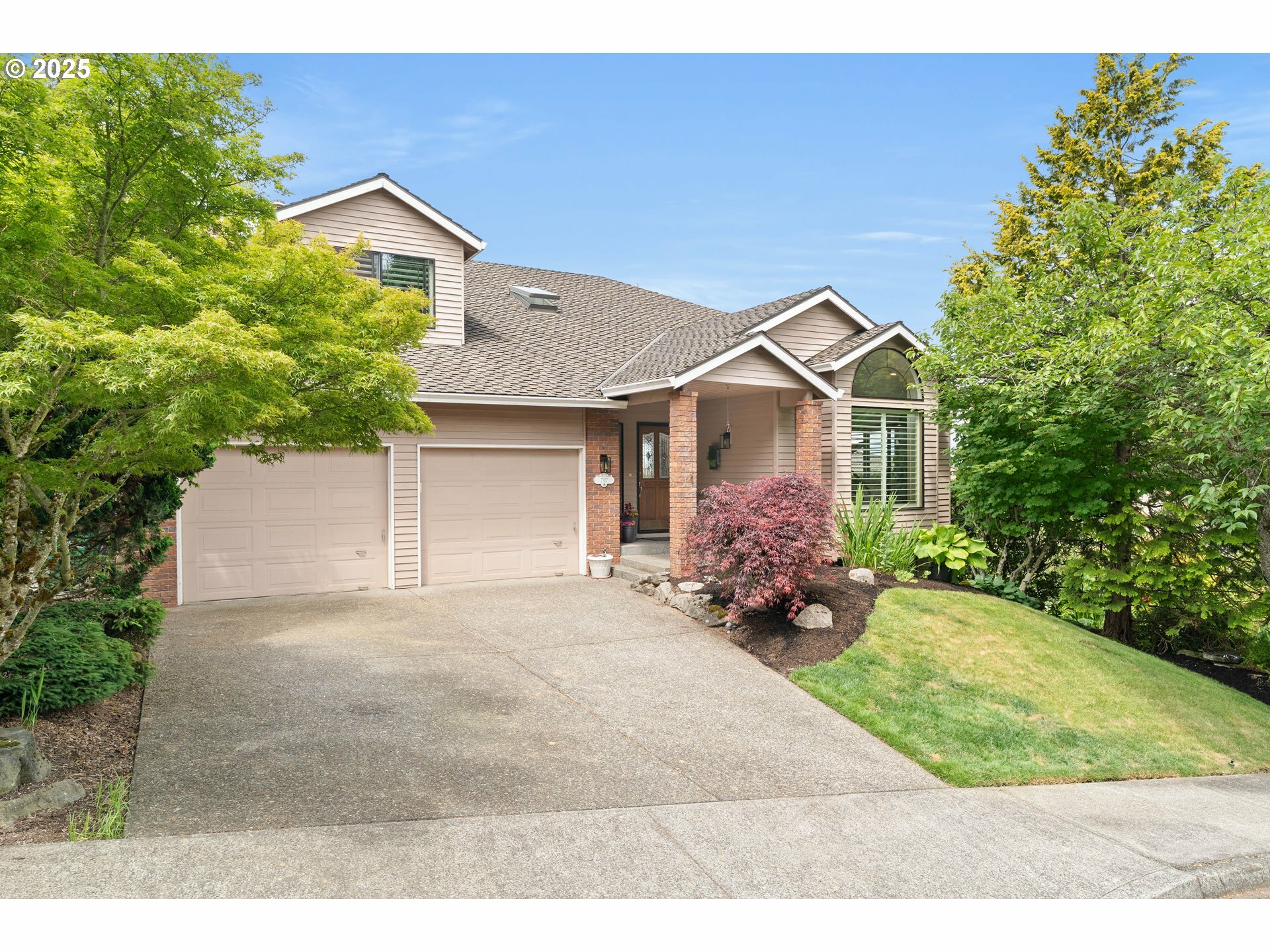 Property Photo: 7317 SE 141st Ave OR 97236
