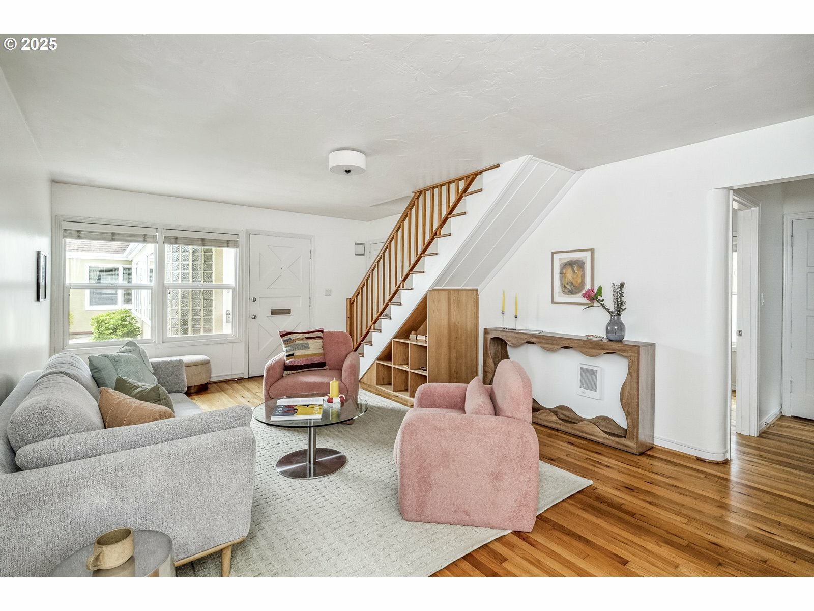 Property Photo:  2438 NE Killingsworth St 2  OR 97211 