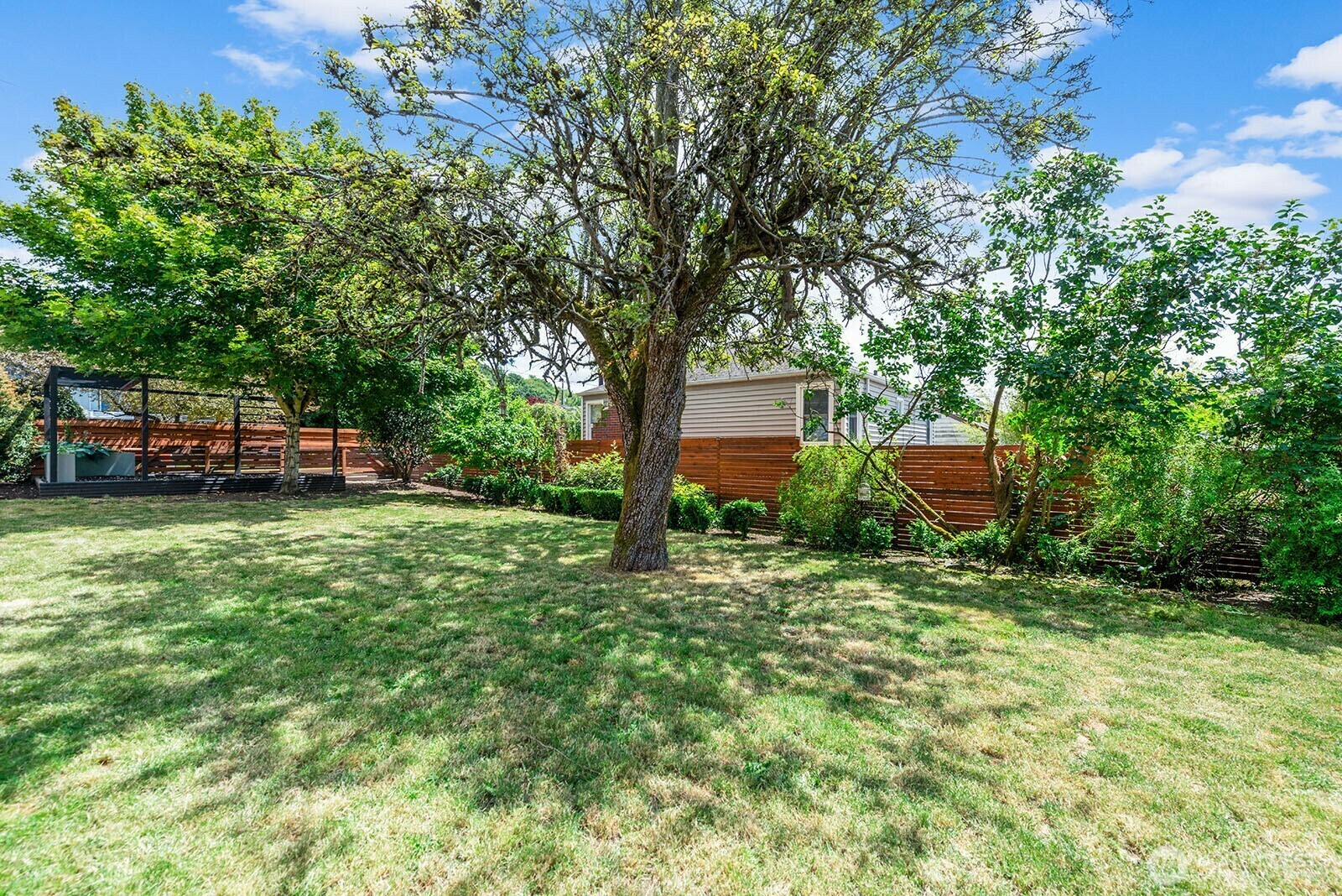 Property Photo: 58 Xx 17th Avenue S WA 98108