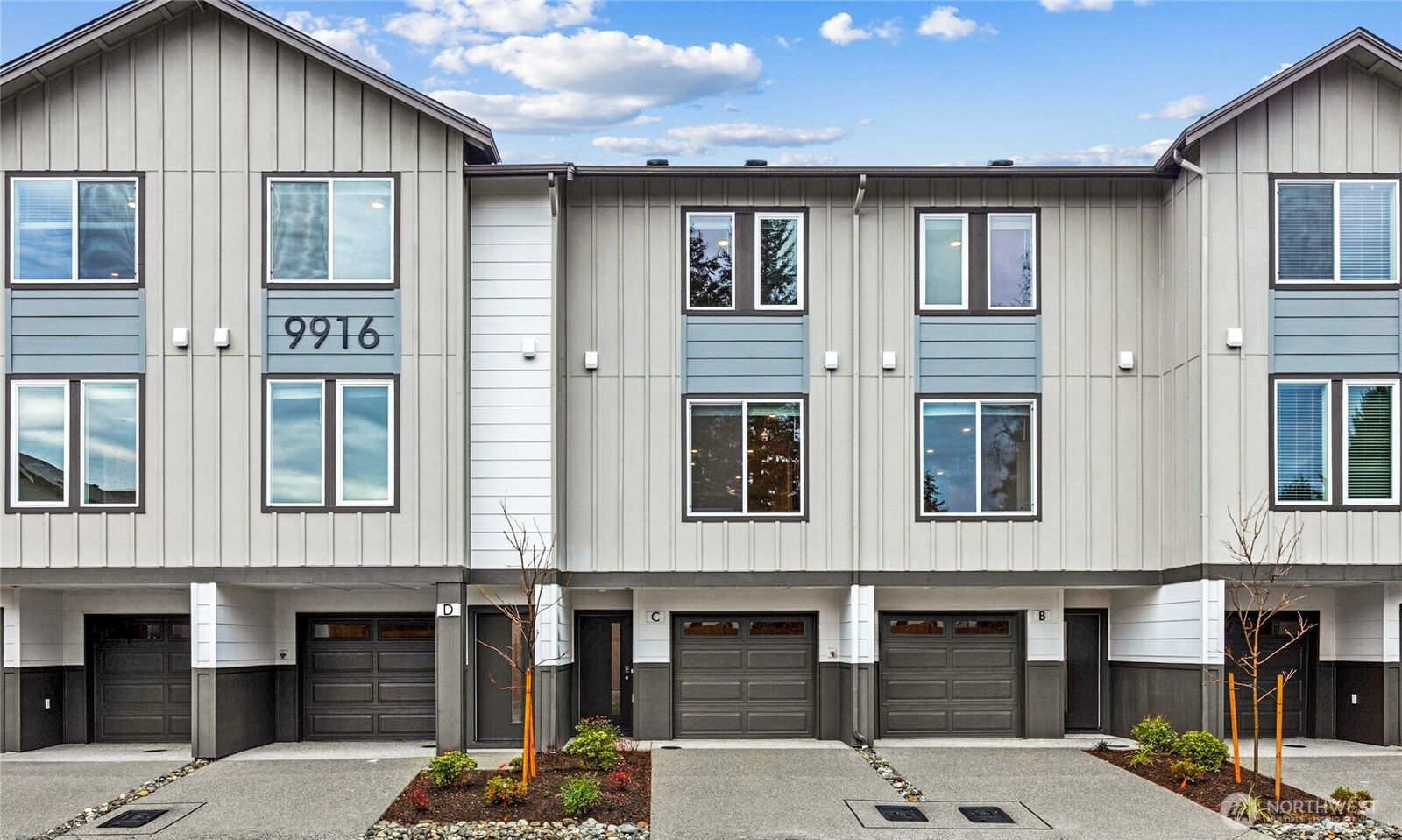 Property Photo: 16111 36th Avenue W D4 WA 98087