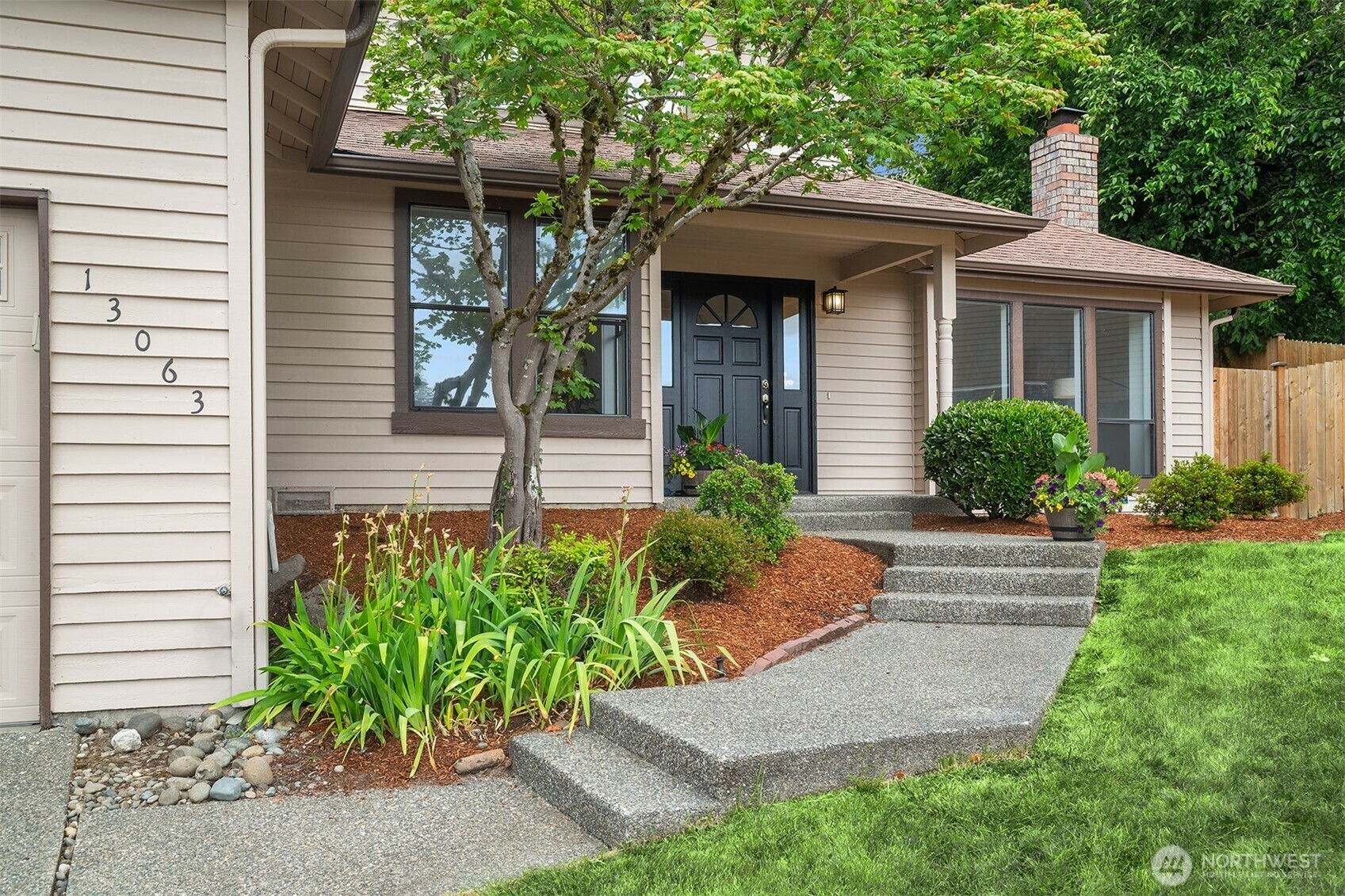 Property Photo: 13063 SE 47th Place WA 98006