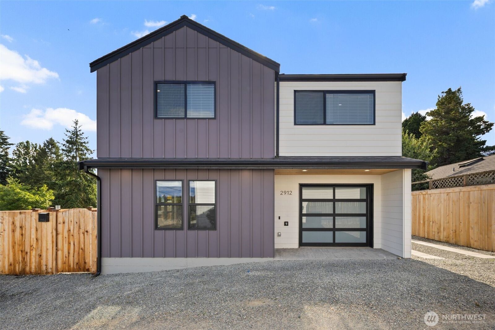 Property Photo:  2912 SW Thistle Street B  WA 98126 