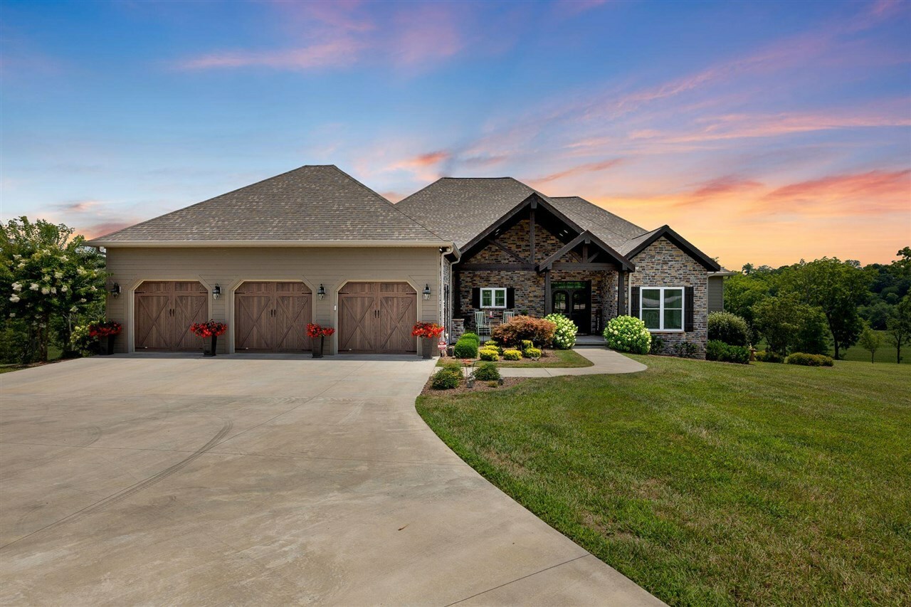 Property Photo: 670 D W Meredith Road KY 42765