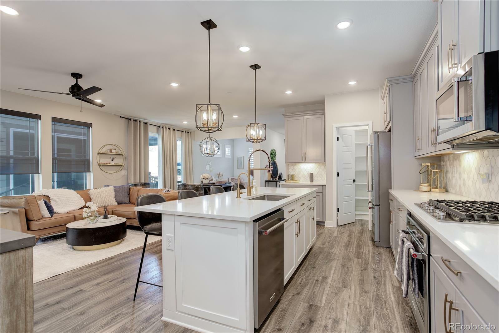 Property Photo: 431 Courtfield Way CO 80108