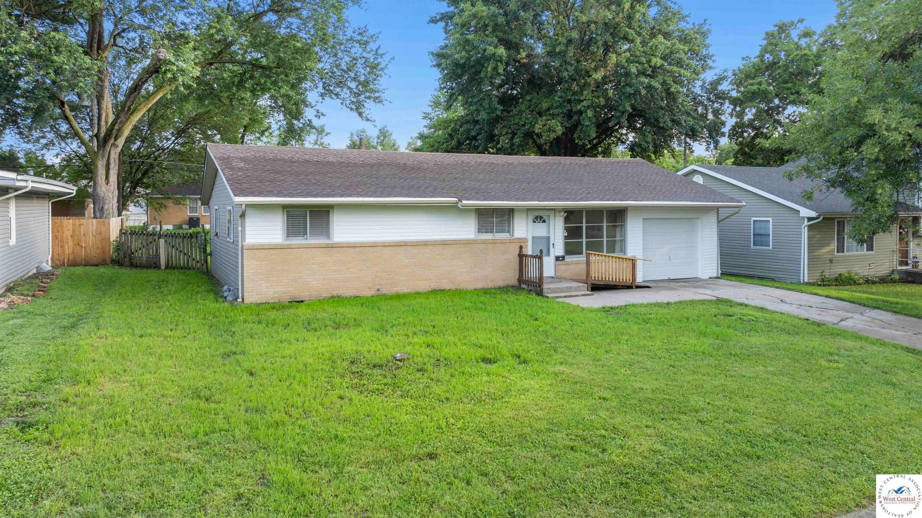 Property Photo: 2505 Albert Lee MO 65301