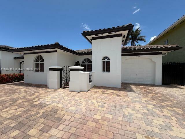 Property Photo: 15564 SW 12th Ter 0 FL 33194