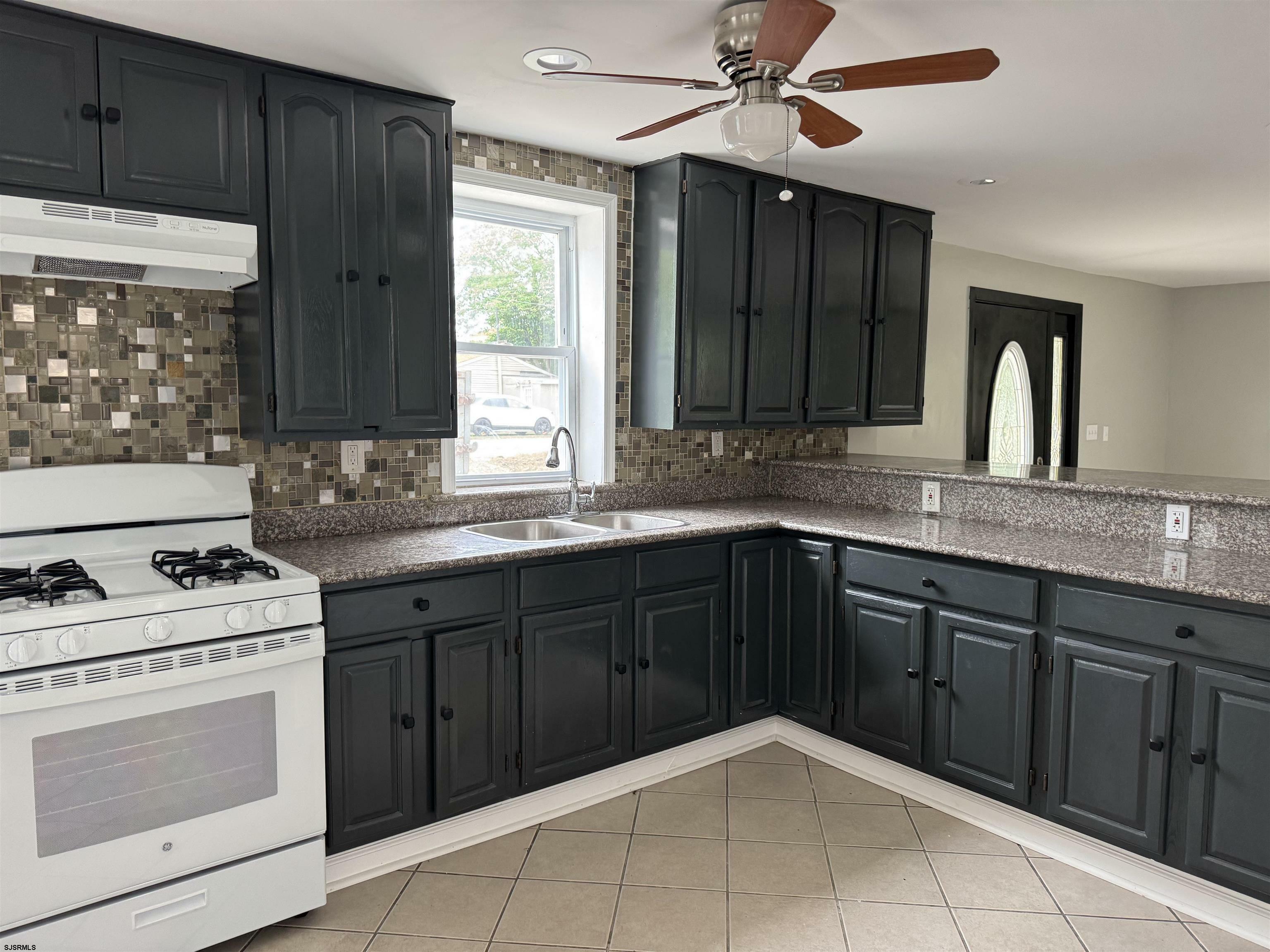 Property Photo: 5 Somerset Ave Ave NJ 08232
