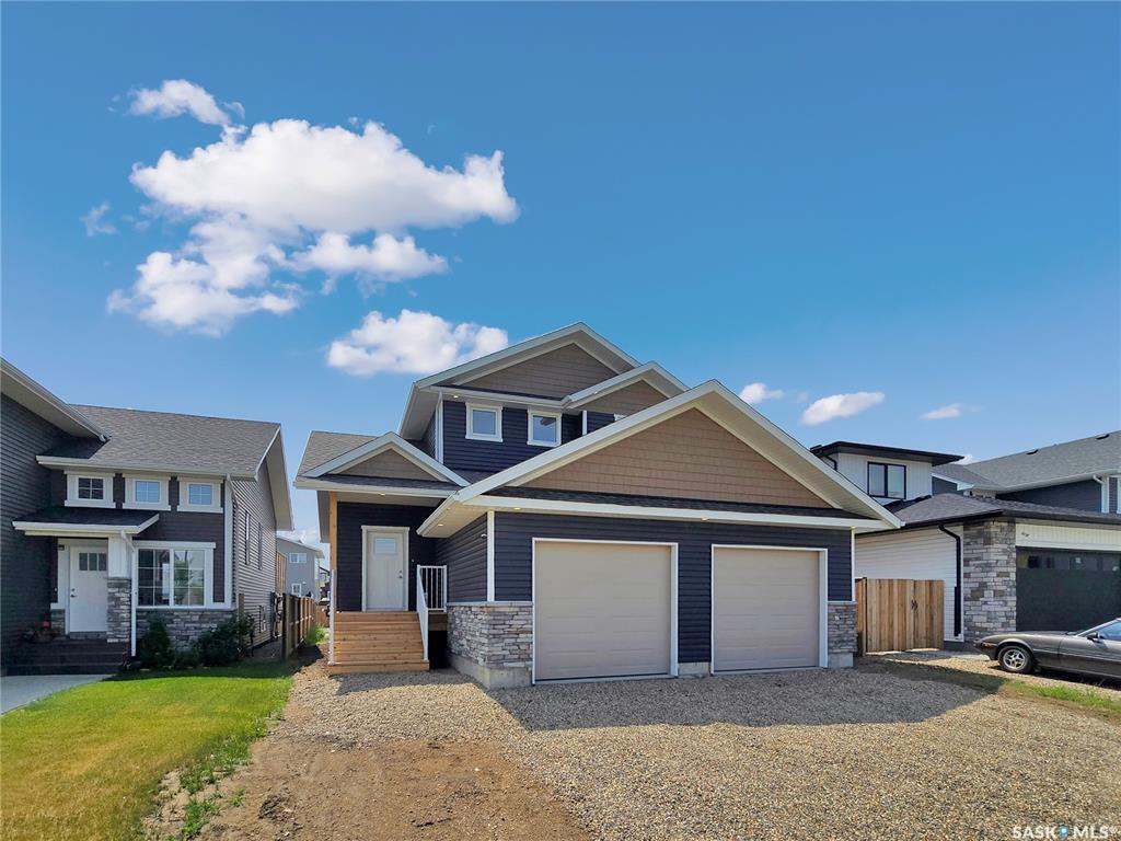 Property Photo: 1352 Parr Hill Drive SK S0K 2T1