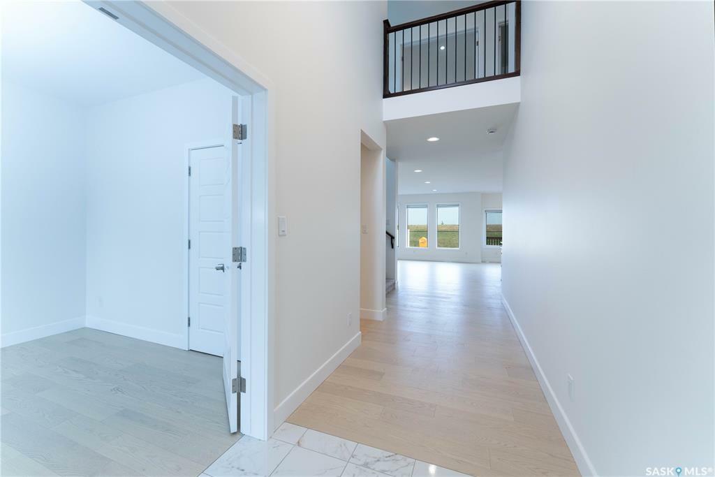 Property Photo: 443 Mahabir Crescent SK S7W 0J7