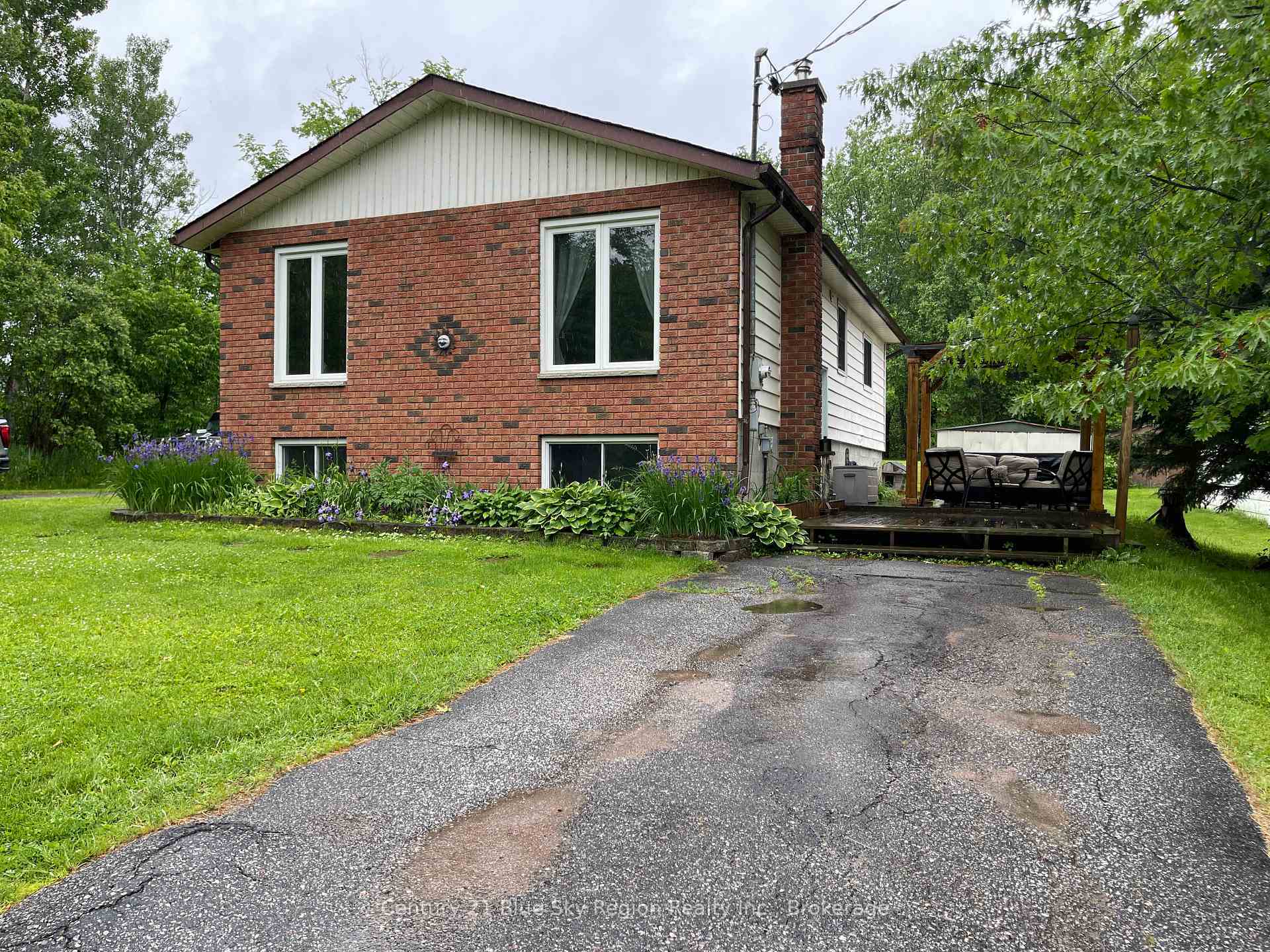 Property Photo: 1185 Derland Road ON P0H 1K0