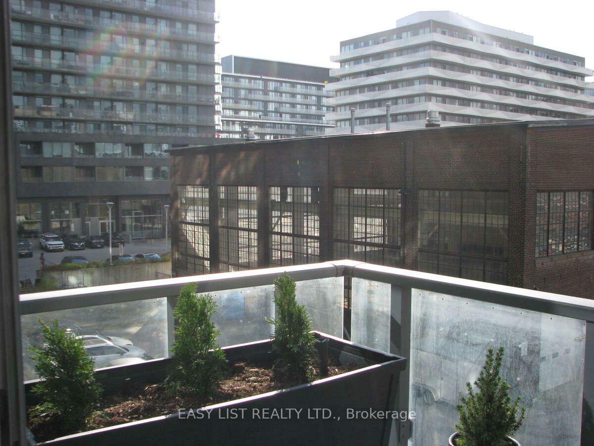 Photo de la propriété: 120 Bayview Avenue N204 ON M5A 0G4