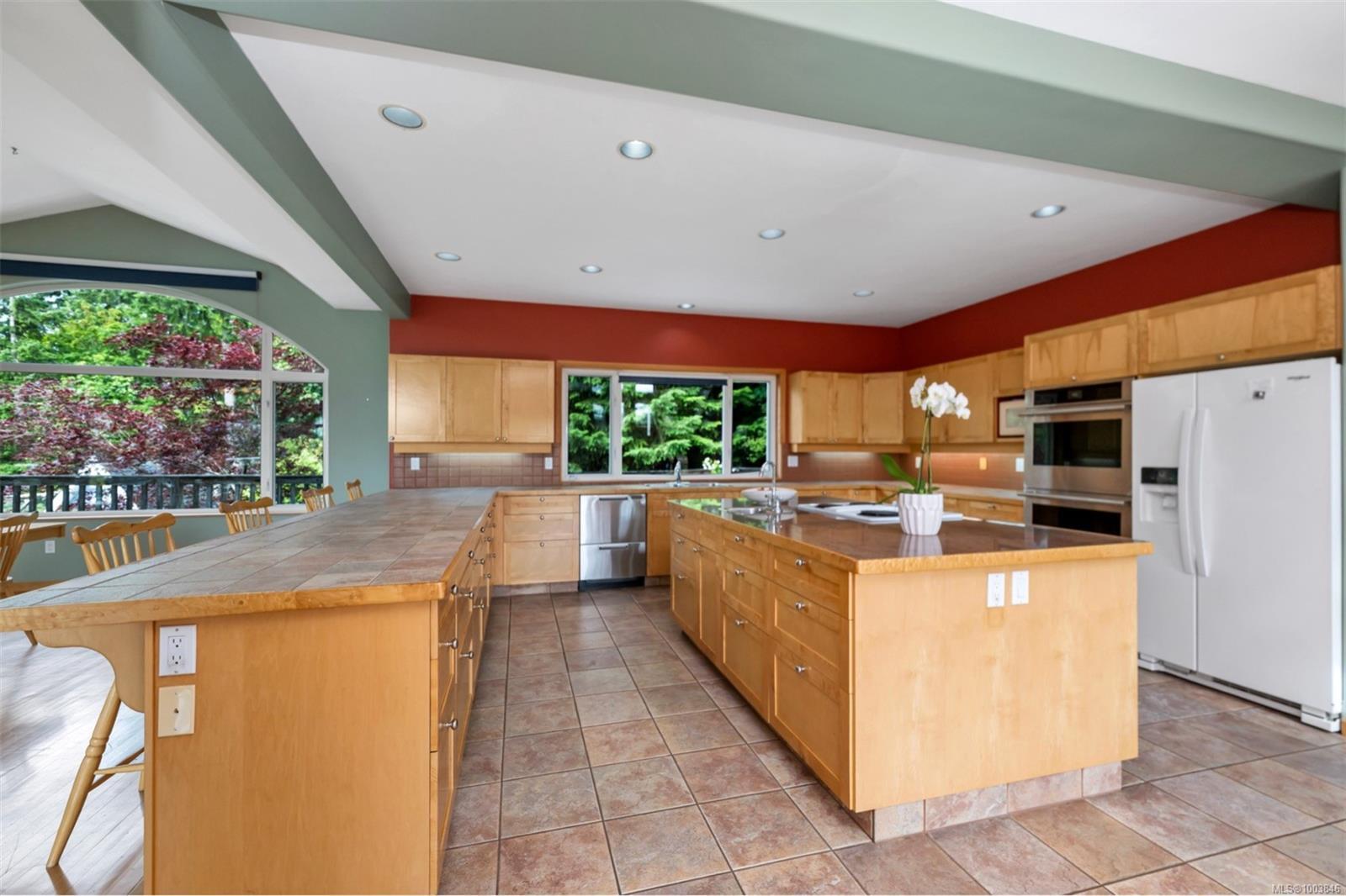 Property Photo:  2836 Oceanside Lane  BC V8H 1E1 