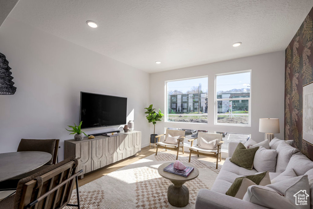 Property Photo: 1643 E Meetinghouse Ct UT 84124