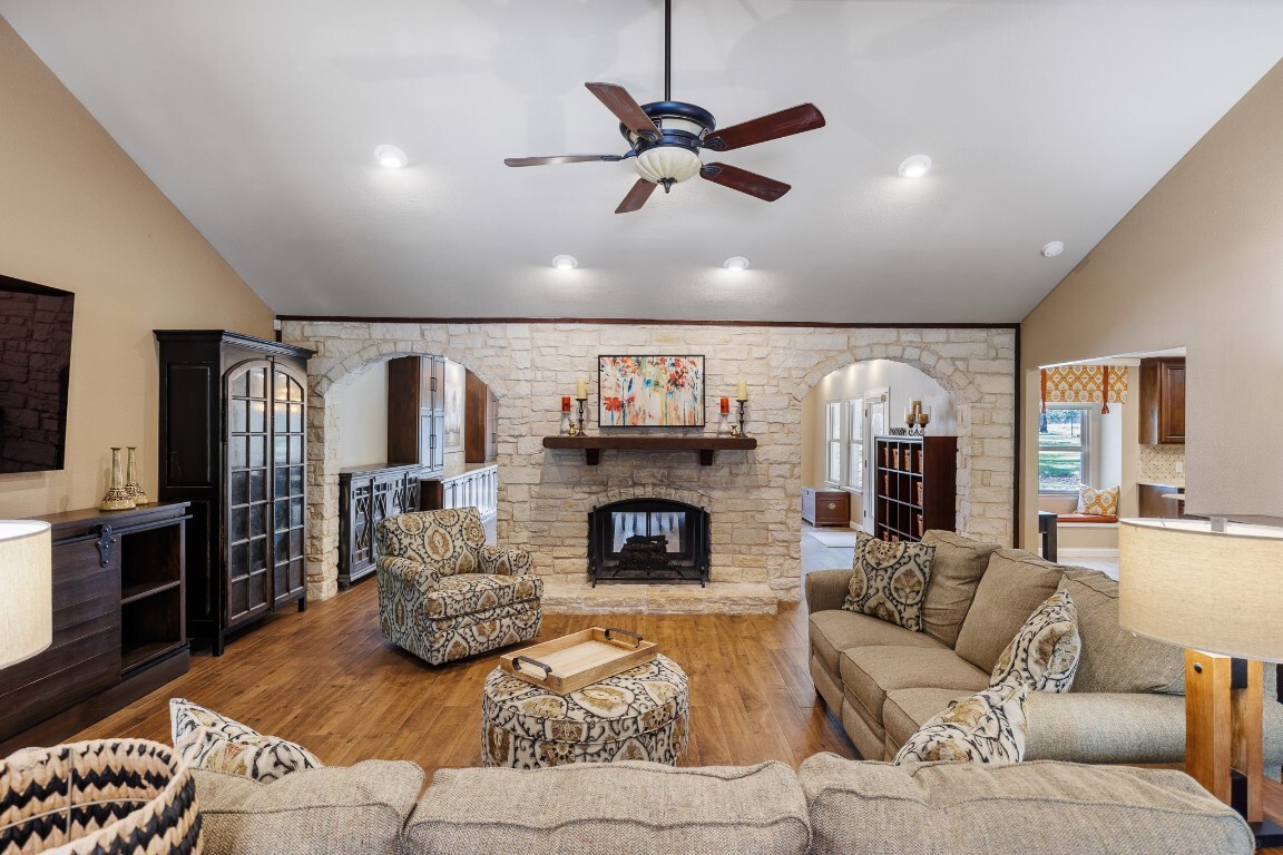 Property Photo: 110 Lost River Road TX 78628