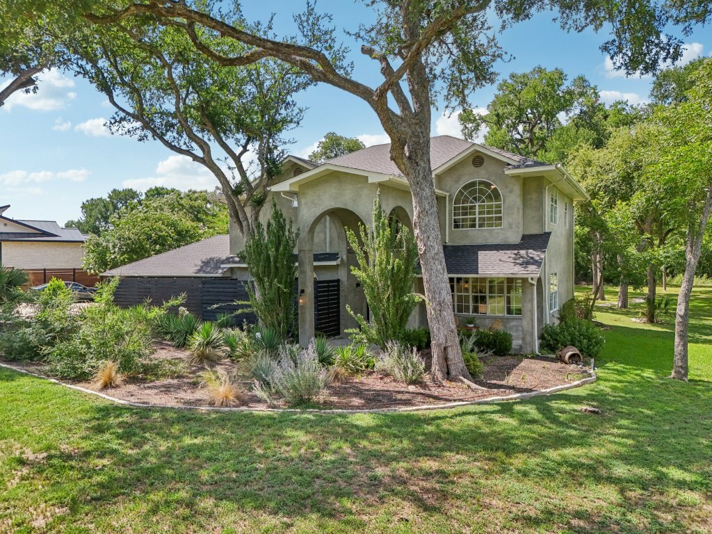 Property Photo: 8310 Lewis Mountain Drive TX 78737