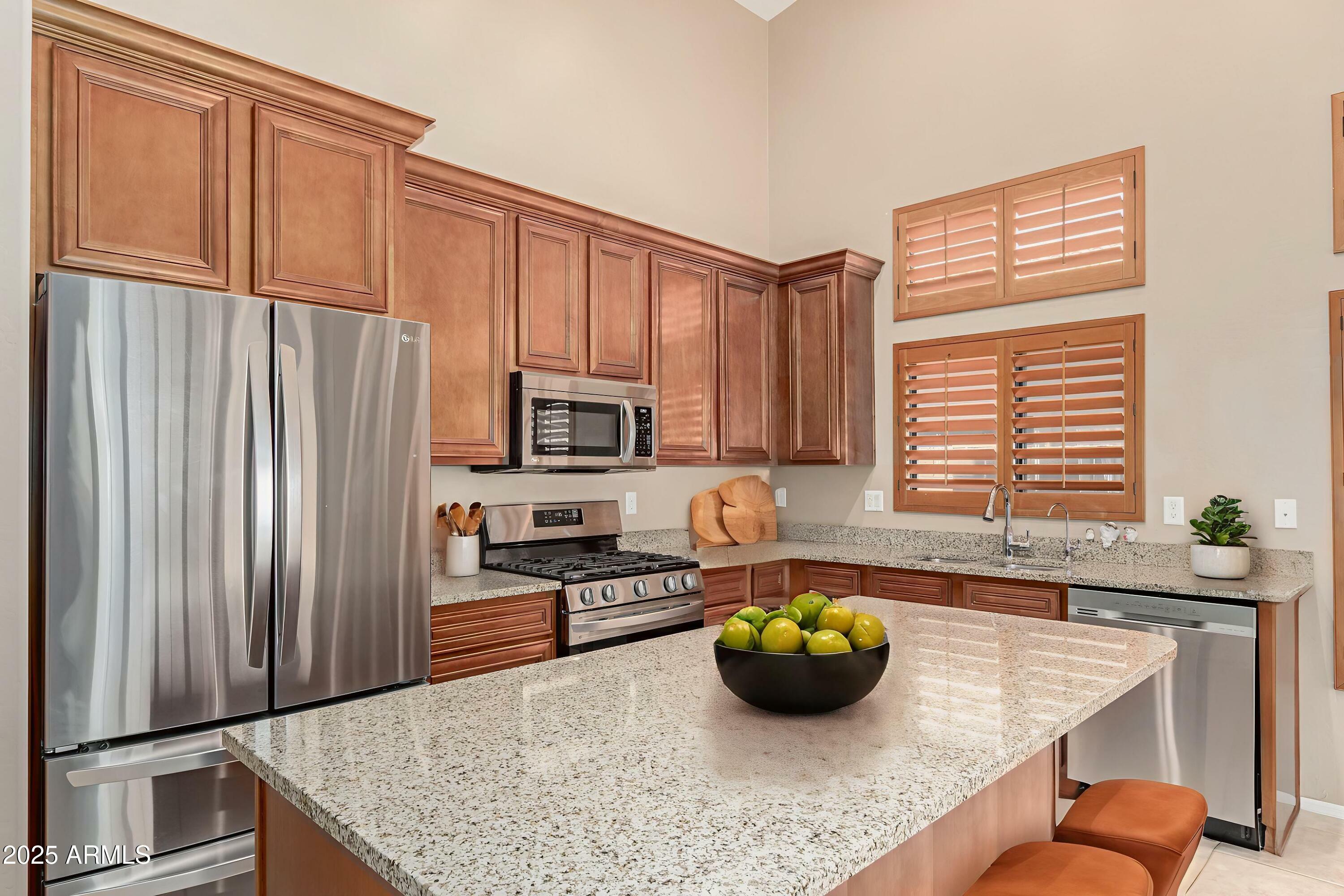 Property Photo: 6936 E Snowdon Street AZ 85207