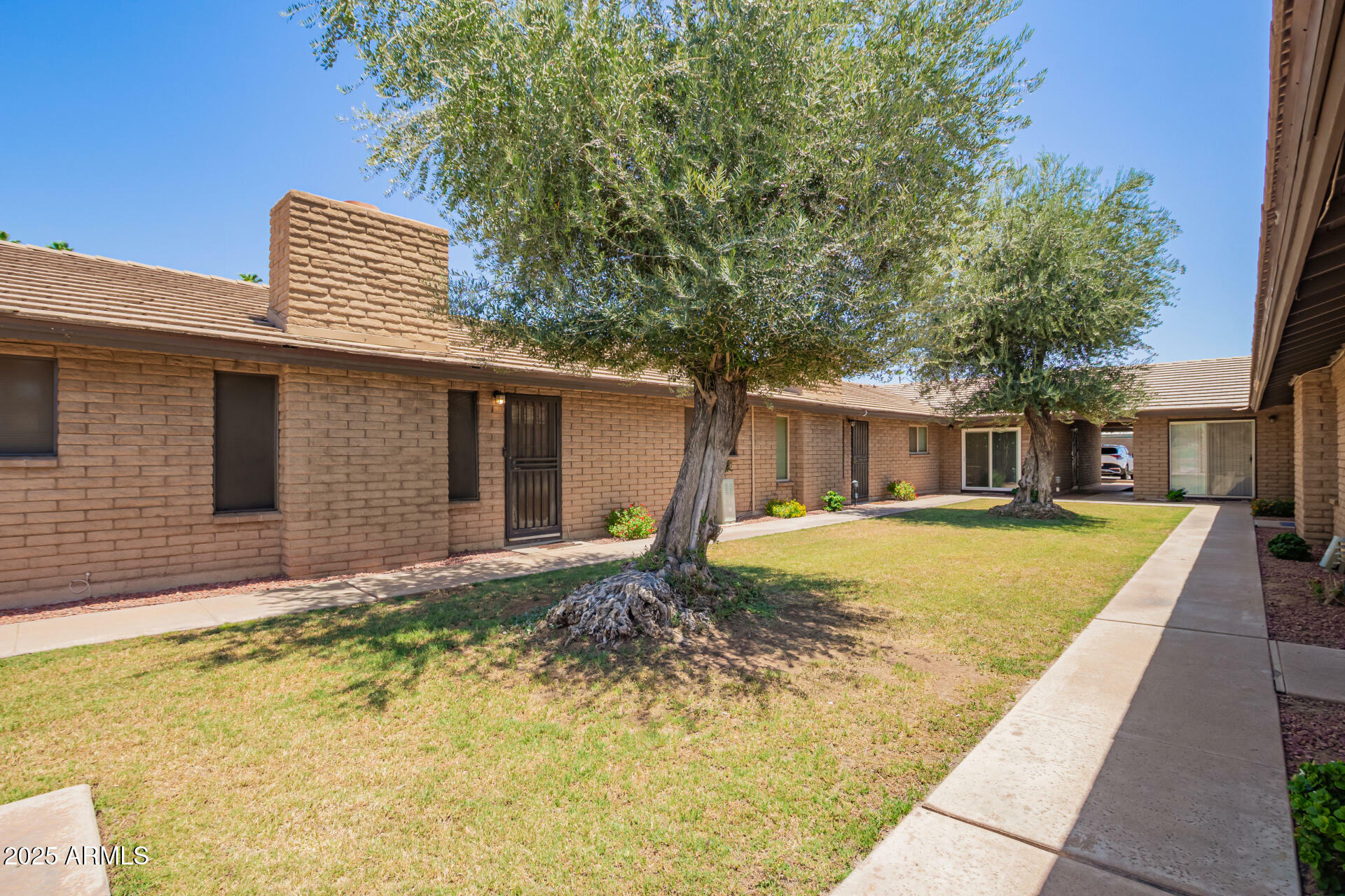 Property Photo:  2015 E Southern Avenue 16  AZ 85282 