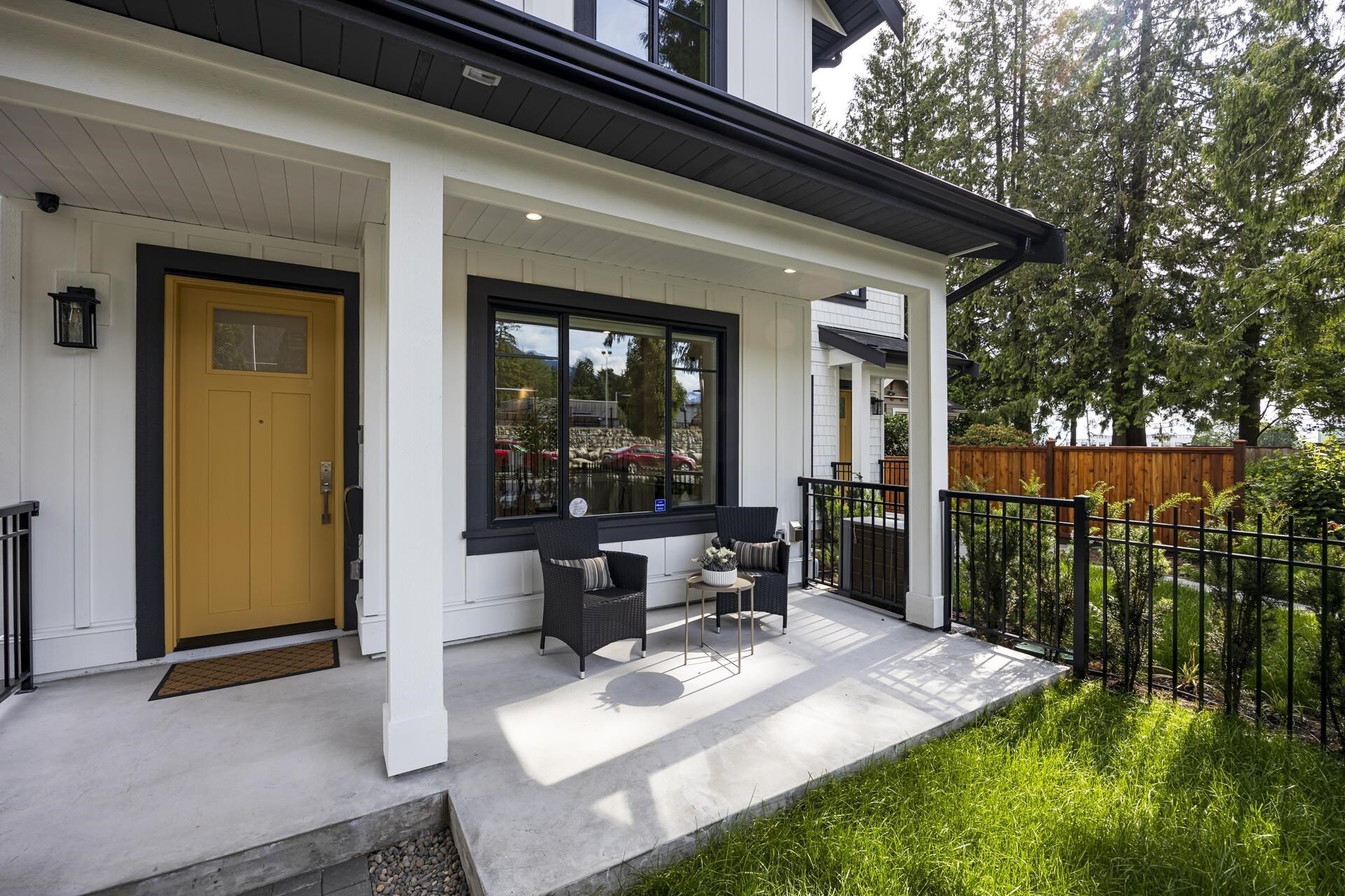 Property Photo: 259 E 23rd Street BC V7L 3E4