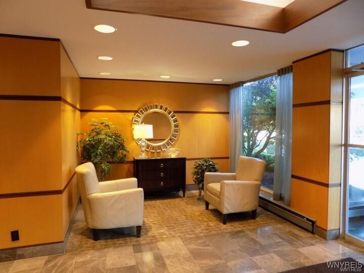 Property Photo:  1088 Delaware Avenue 6C  NY 14209 