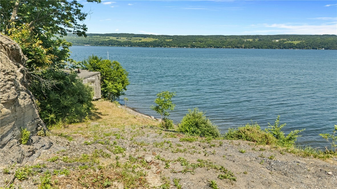 11 Red Cedar Falls Lane  Dundee NY 14837 photo