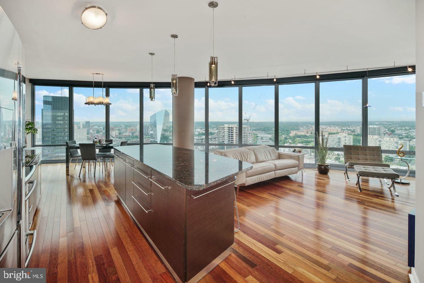 2101 Market Street 3502  Philadelphia PA 19103 photo