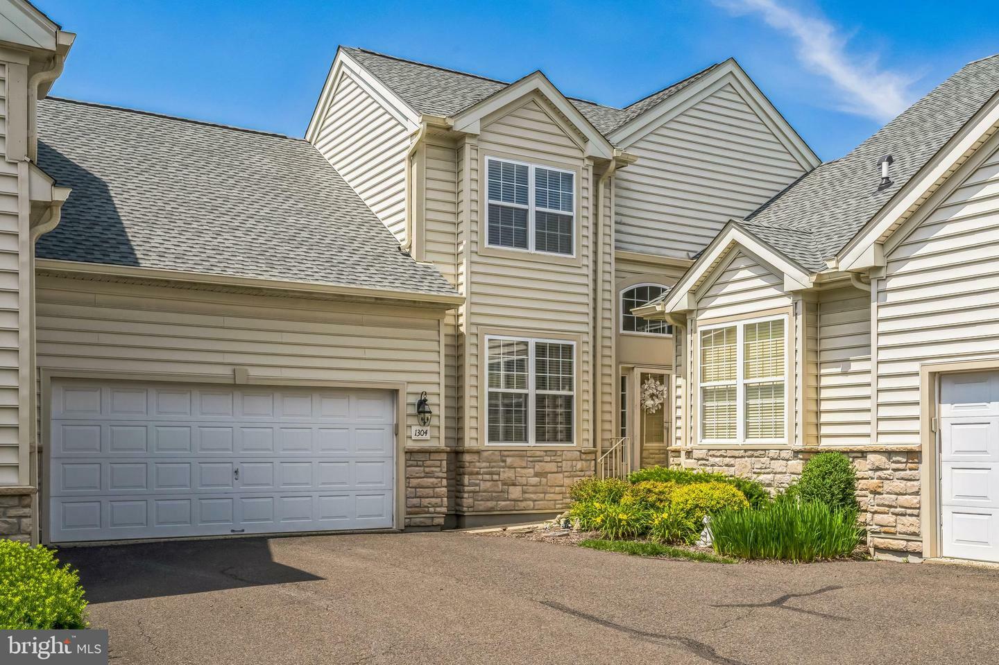 1304 James Court 110  Warrington PA 18976 photo