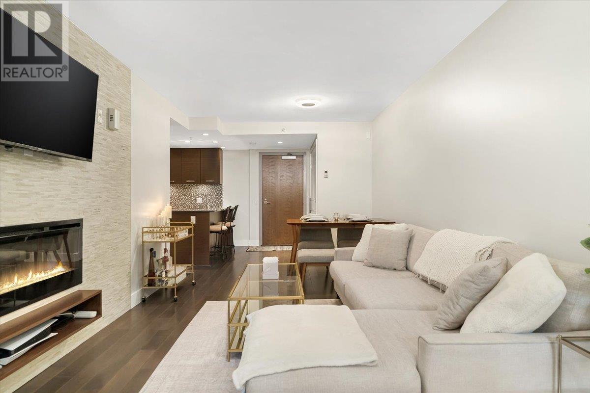 Property Photo: 210 West 13th Street 103 BC V7M 1N7