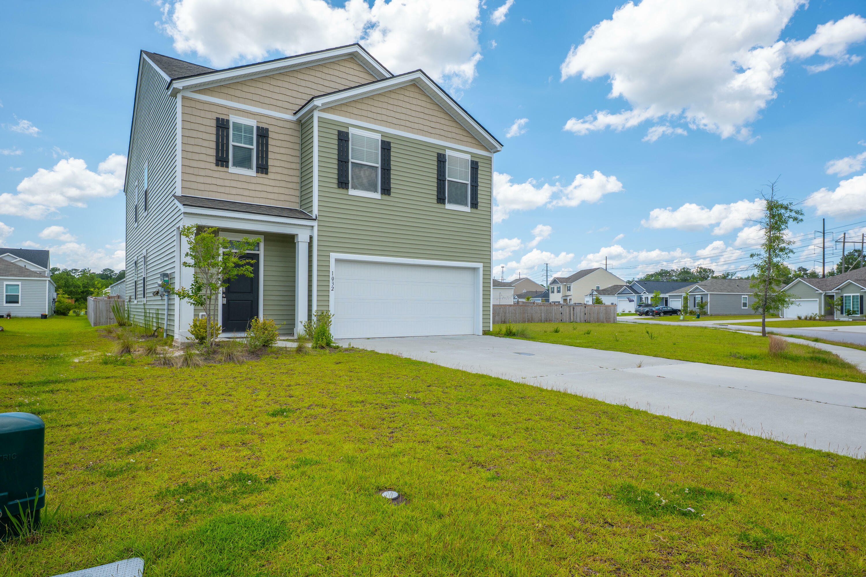 Property Photo: 1032 Peridote Way SC 29456