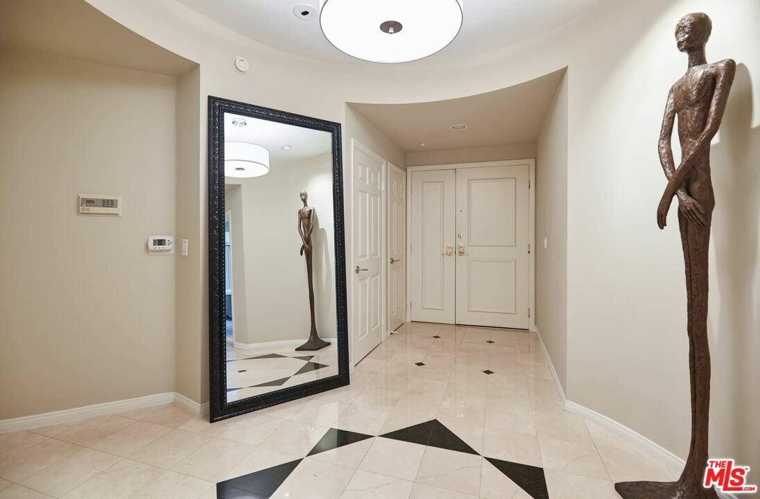 Property Photo: 121 N Almont Dr CA 90211
