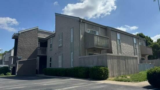 910 Quay Avenue  Columbus OH 43212 photo