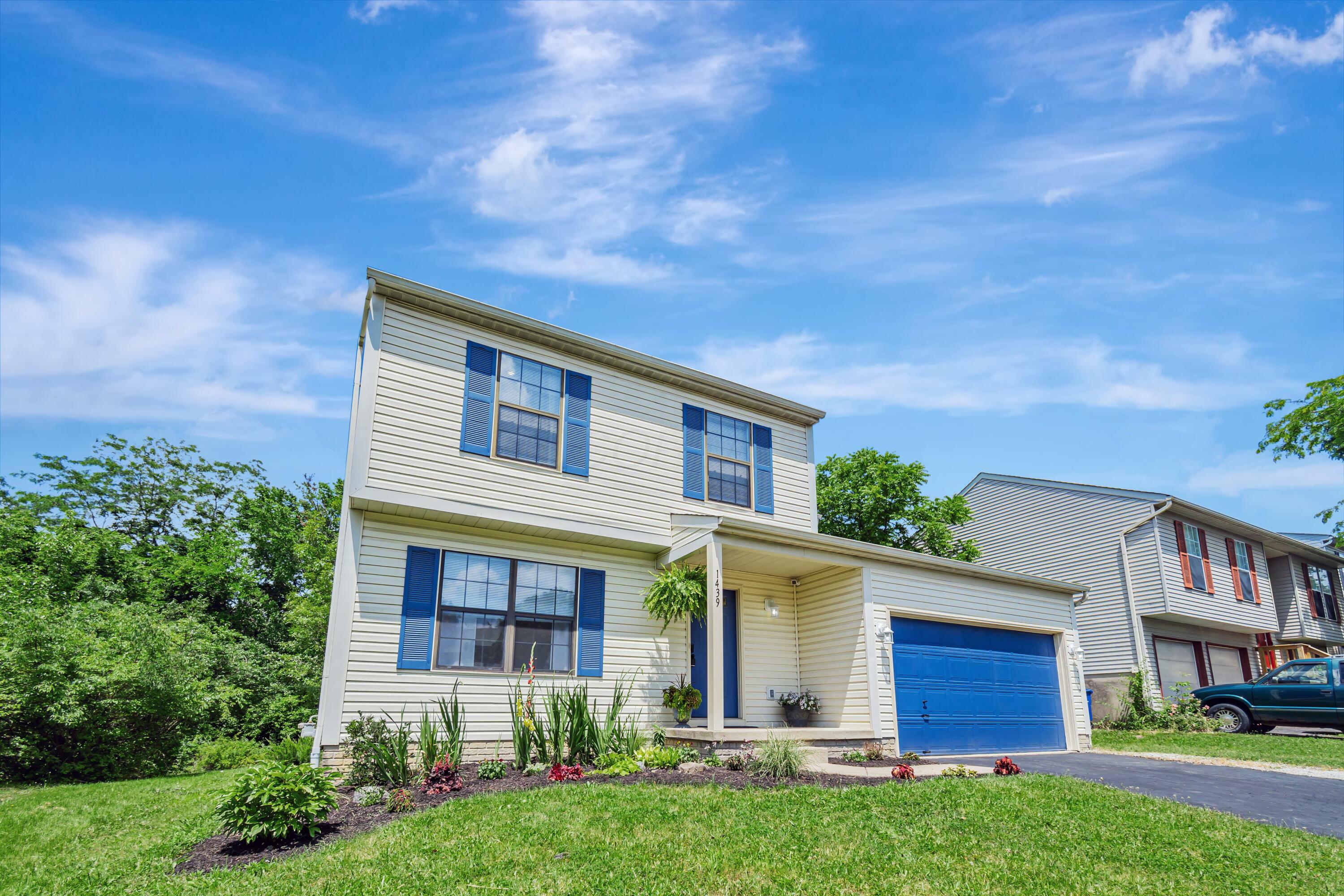 Property Photo: 1439 Tall Meadows Drive OH 43223