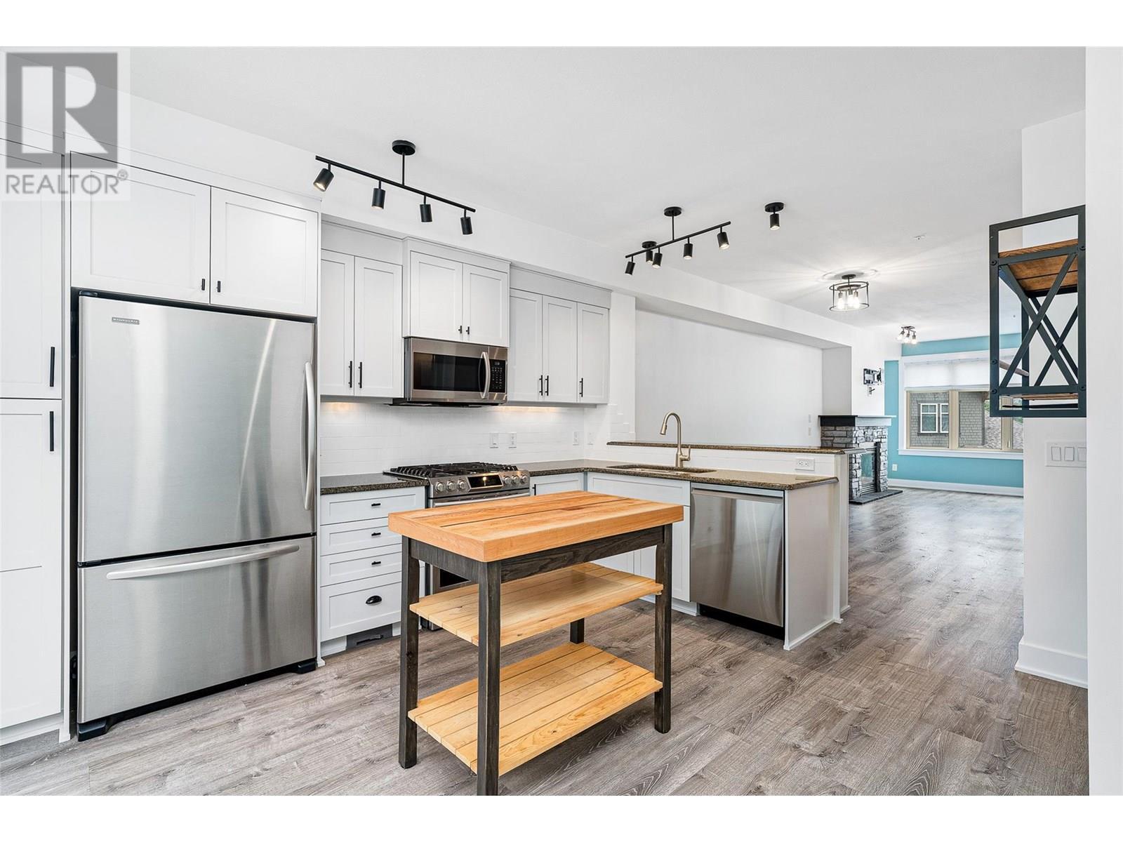 333 Longspoon Drive 37  Vernon BC V1H 2L1 photo