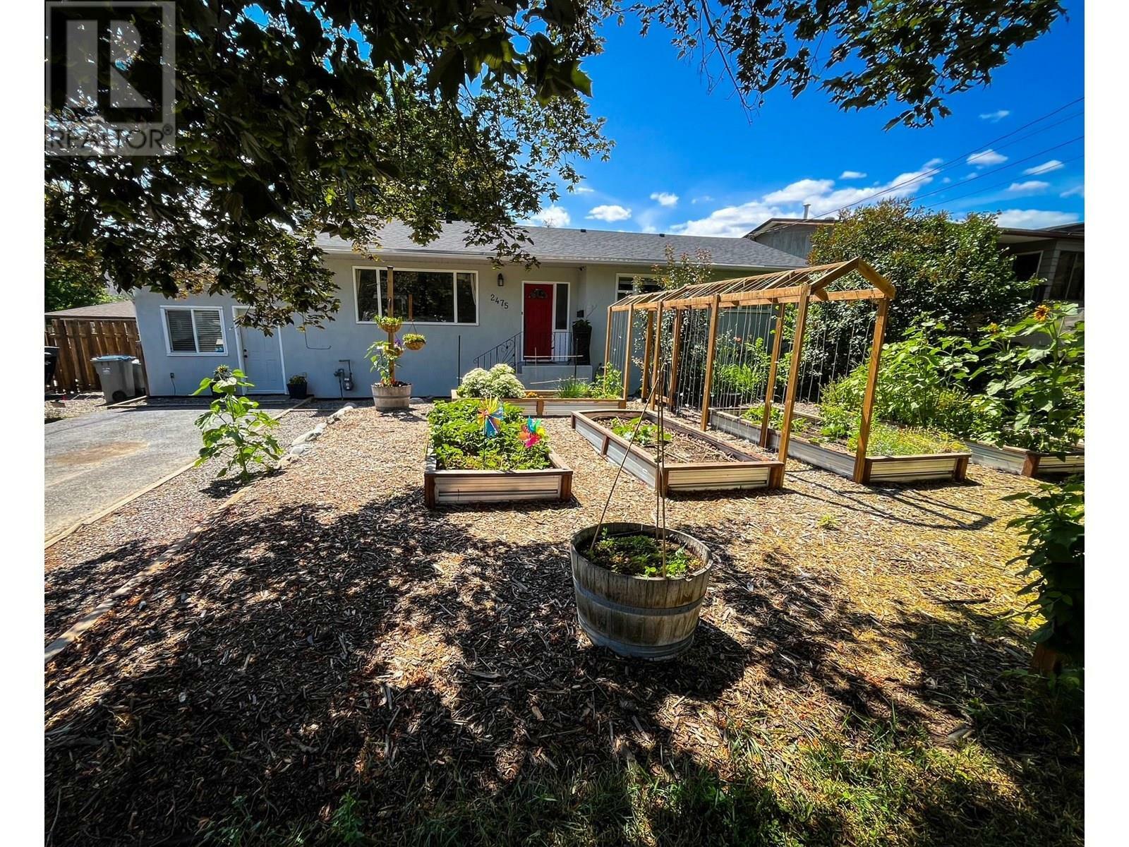 2475 Glenview Avenue  Kamloops BC V2B 4L5 photo