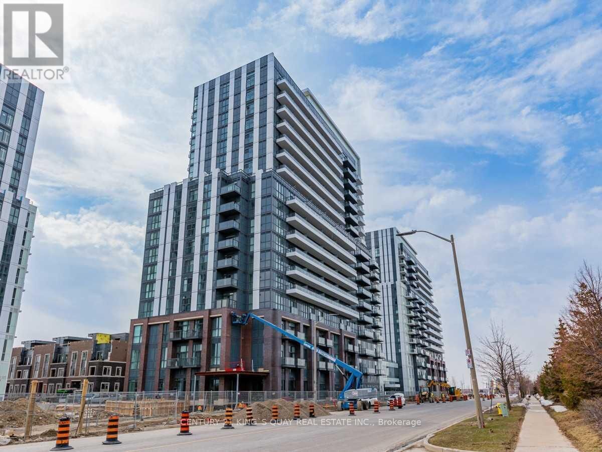 Property Photo:  38 Honeycrisp Crescent 101  ON L4K 0M7 