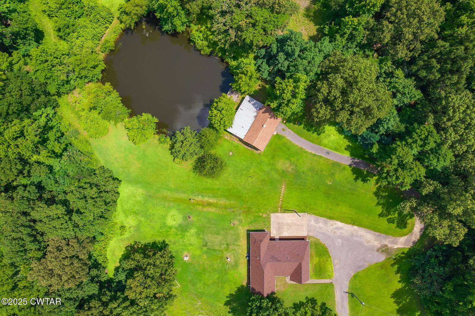 Property Photo: 135 Davis Road TN 38012