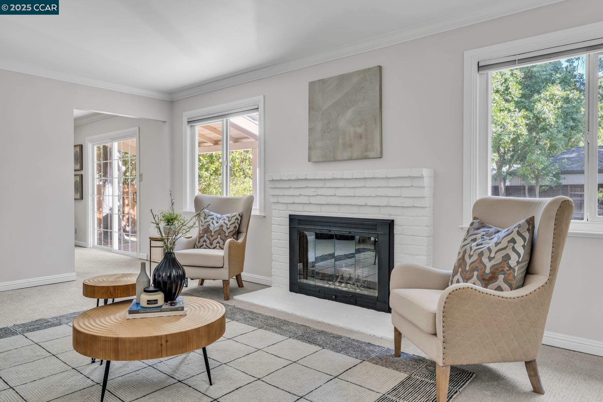Property Photo: 23 Kingston Place CA 94597