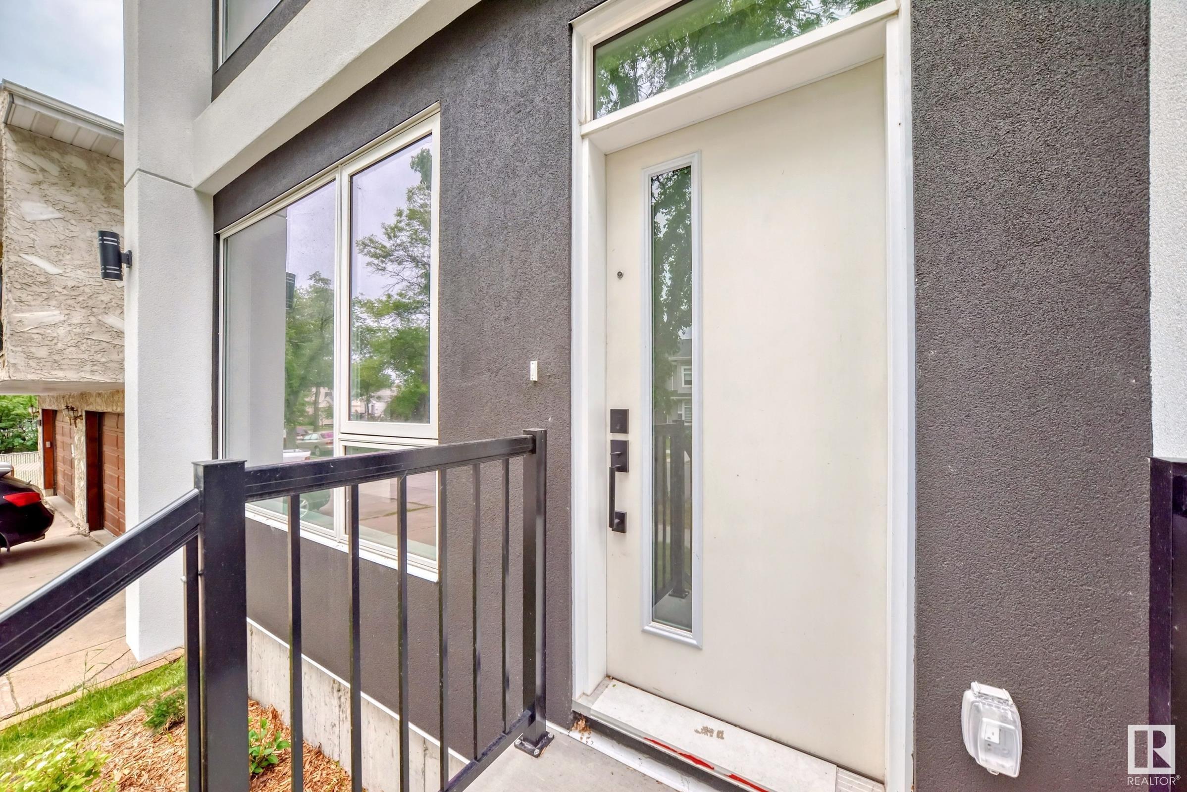 Photo de la propriété: 11442 125 Street NW AB T5M 0M9