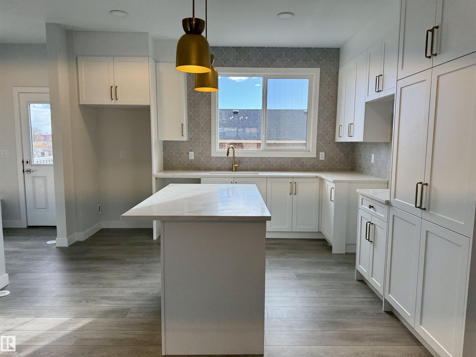 Property Photo:  3317 Roy Brown Way NW  AB T5E 6Z9 