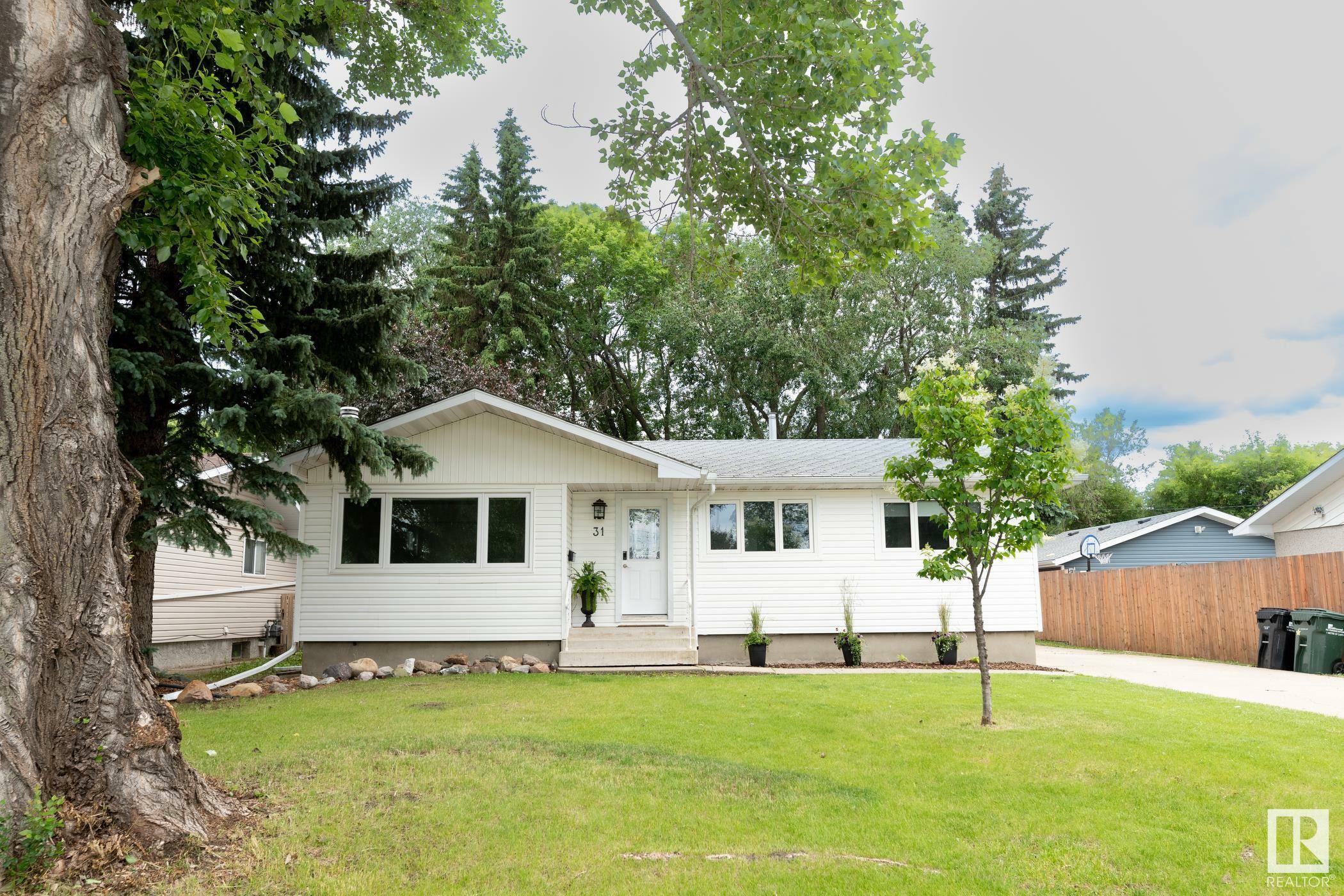 31 Pine Street  Sherwood Park AB T8A 1G4 photo
