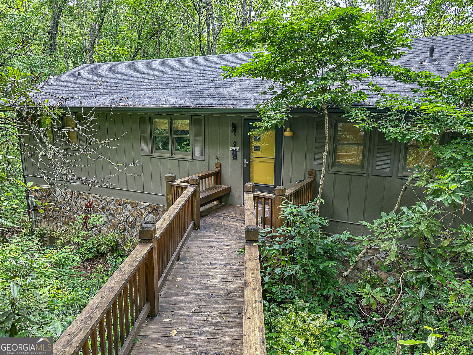 Property Photo:  278 W Sugarbush Drive  GA 30537