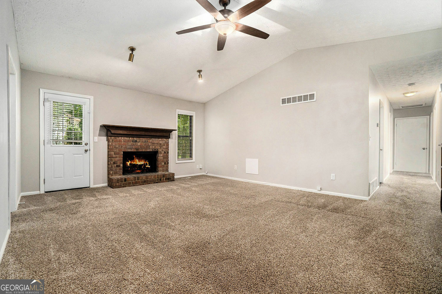 Property Photo: 647 Sunshine Trace NW GA 30102