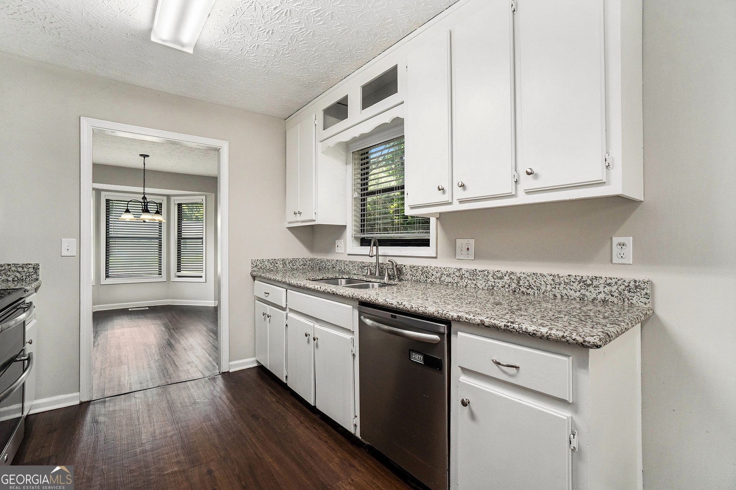 Property Photo: 647 Sunshine Trace NW GA 30102