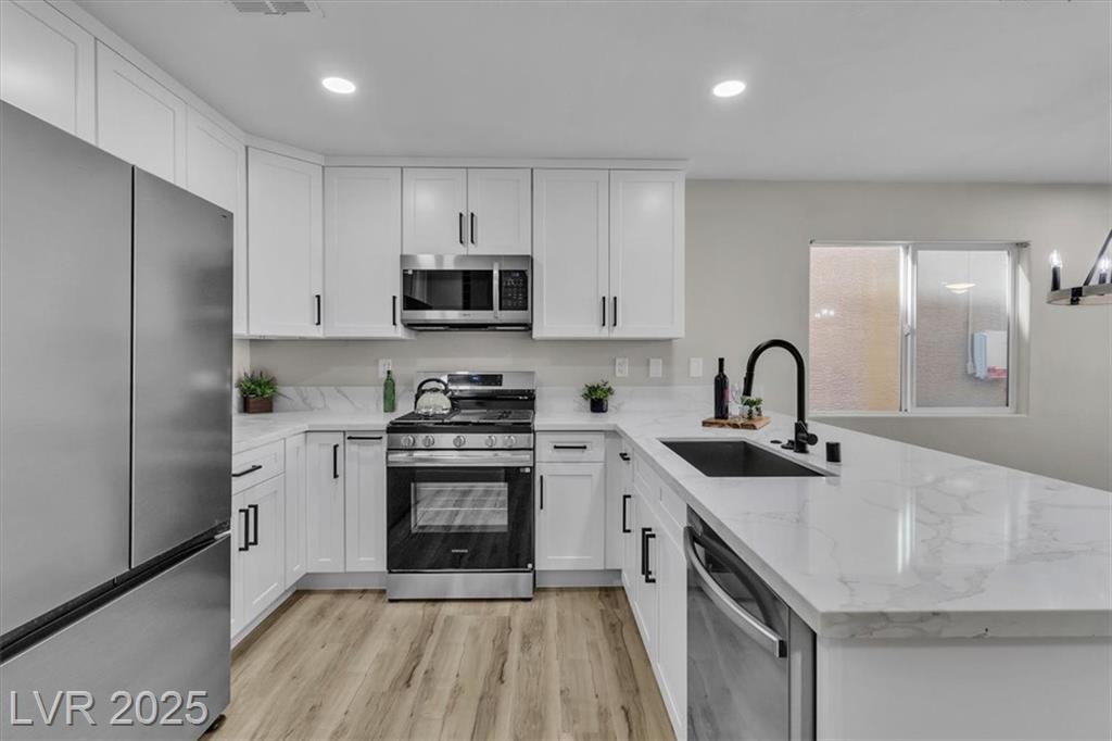 10373 Midnight Iris Street  Las Vegas NV 89183 photo