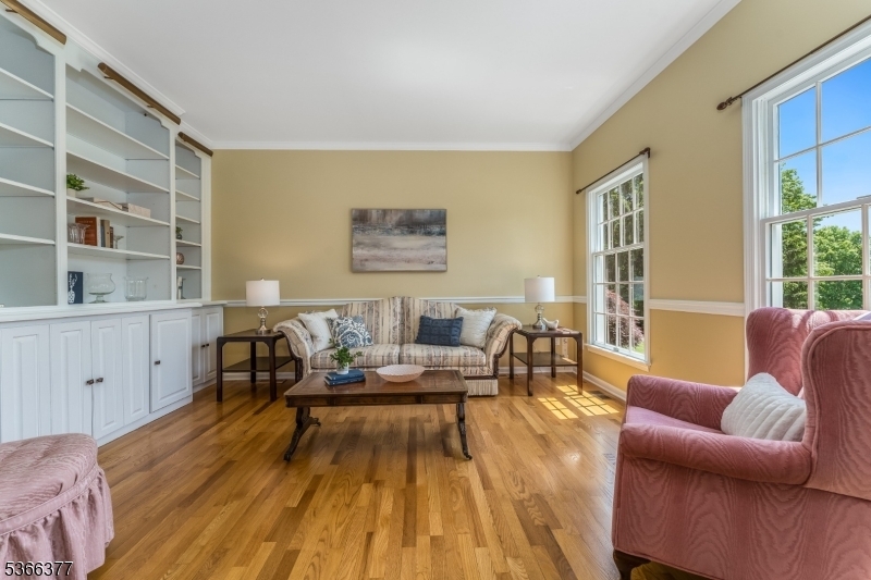 Property Photo: 4 Coryell Ct NJ 08822