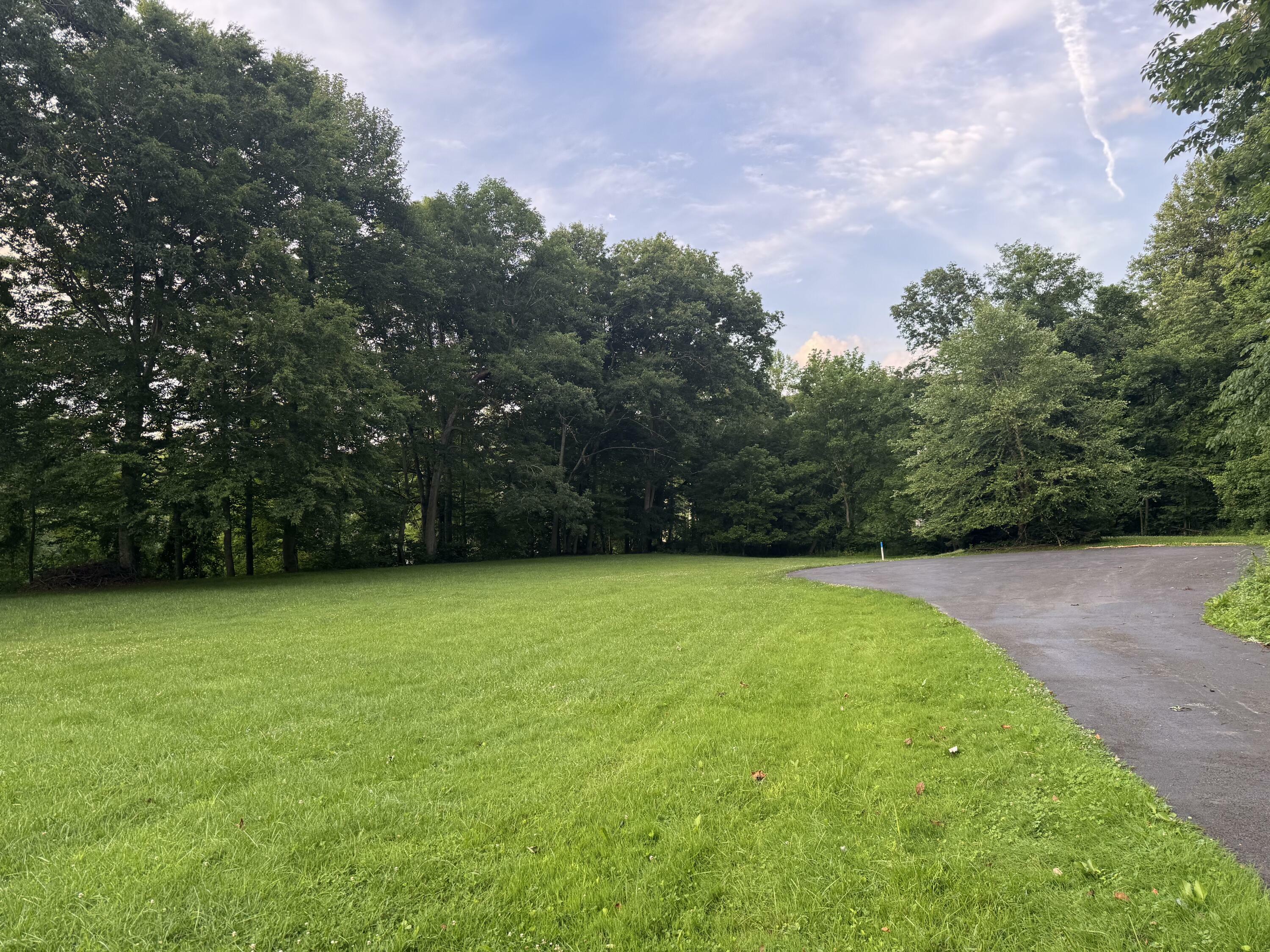 Property Photo: 557 Fox Run Rd WV 24925