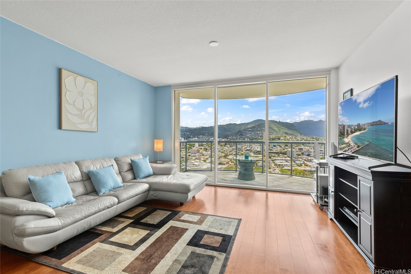Property Photo: 1837 Kalakaua Avenue 2209 HI 96815